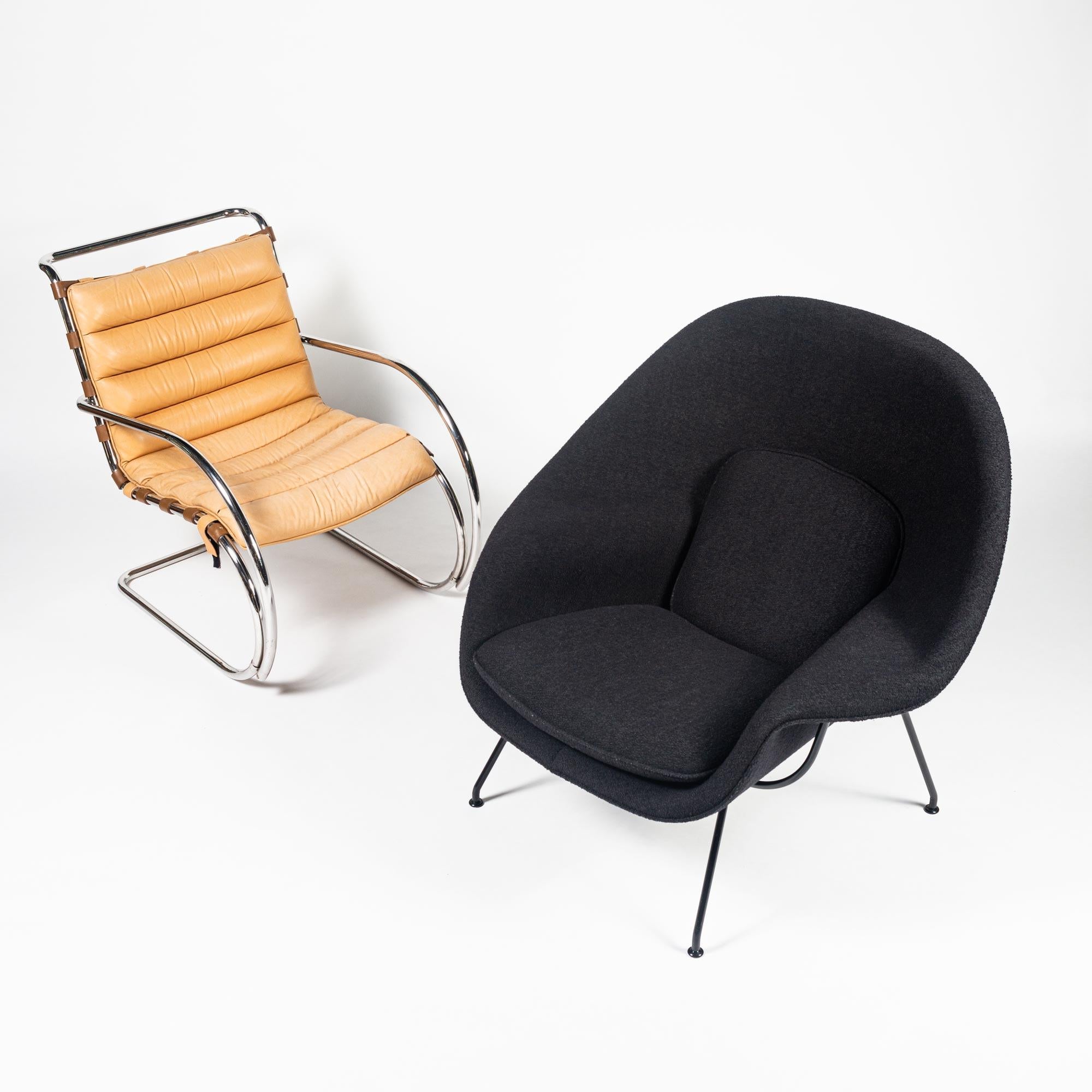 North American Womb Chair by Eero Saarinen for Knoll in Onyx Boucle and Black Frame