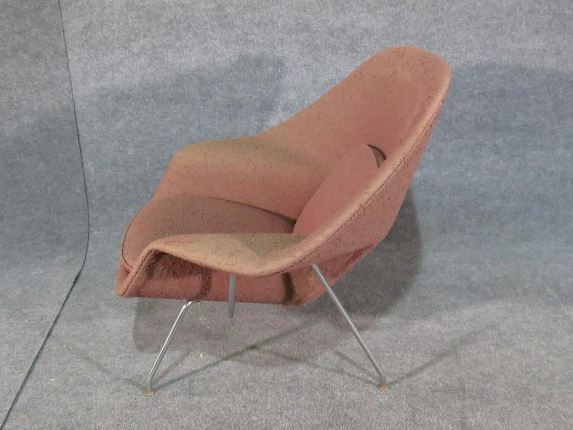 Mid-Century Modern Womb Chair by Knoll In Good Condition In Brooklyn, NY