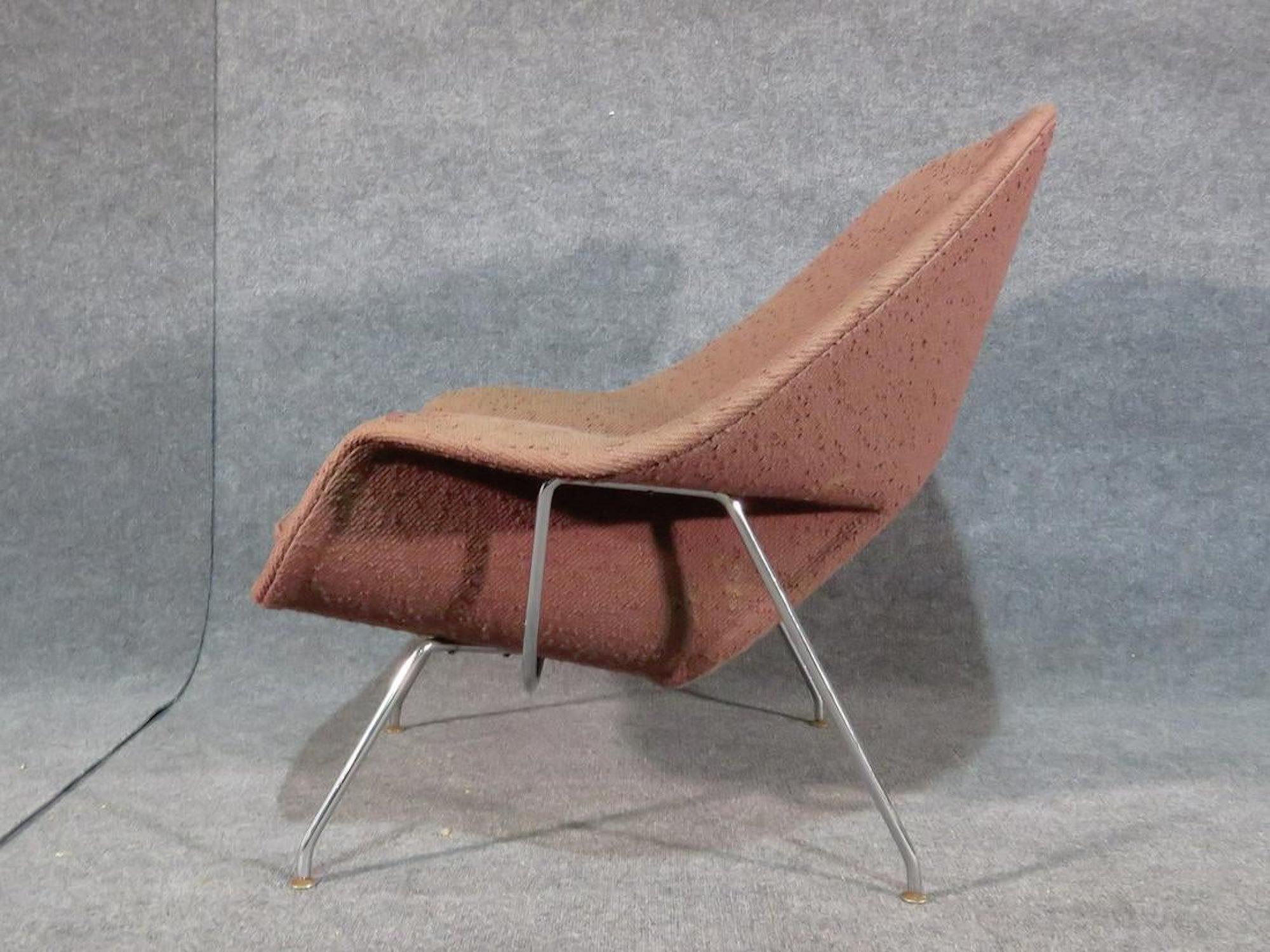 Mid-20th Century Mid-Century Modern Womb Chair by Knoll