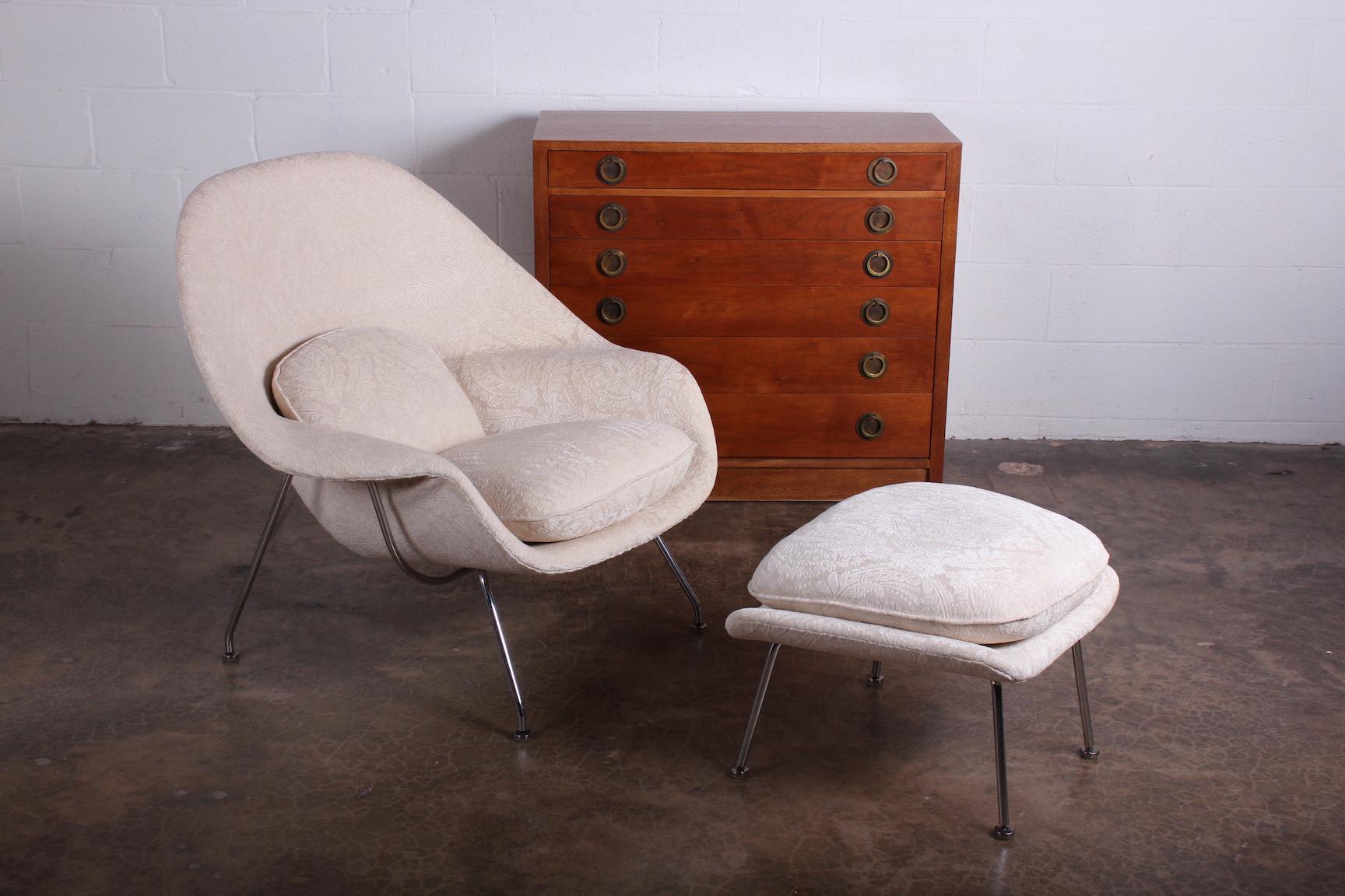 Womb Chair & Ottoman by Eero Saarinen for Knoll  For Sale 8