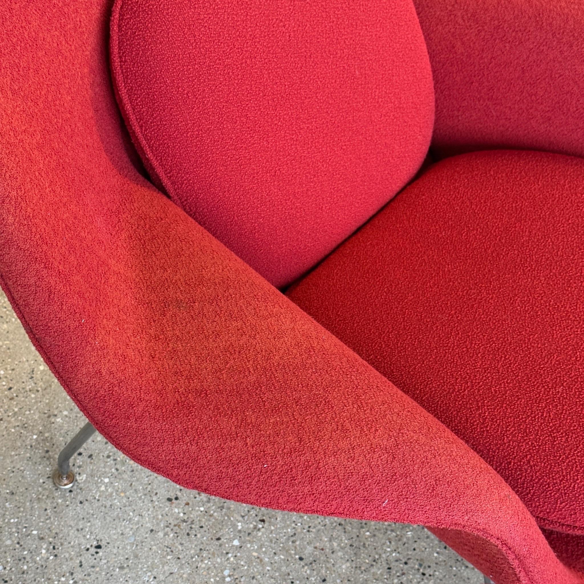 Womb Chair + Ottoman by Eero Saarinen for Knoll 2