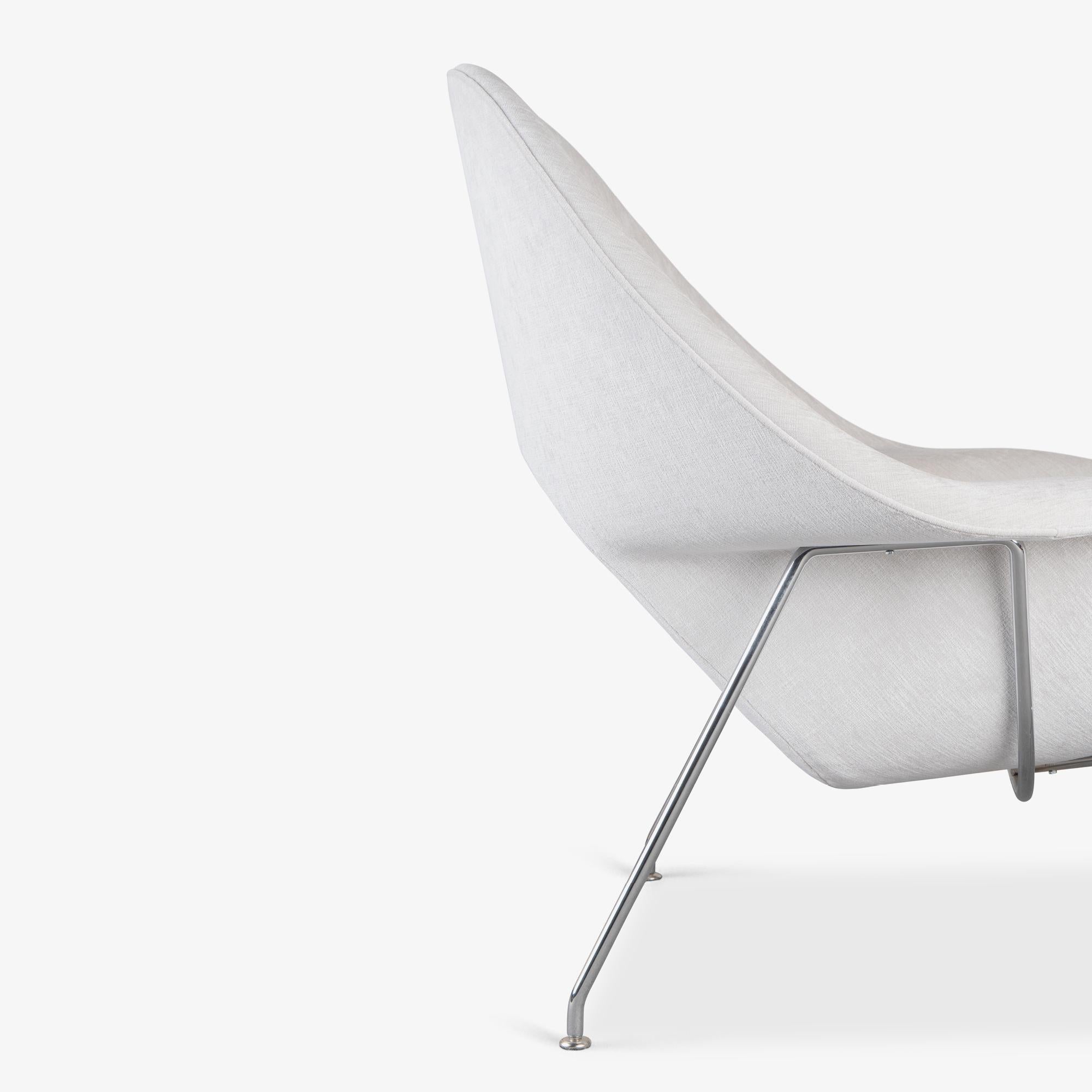 Sedia e ottomana Womb in ciniglia grigio performance di Eero Saarinen per Knoll in vendita 1