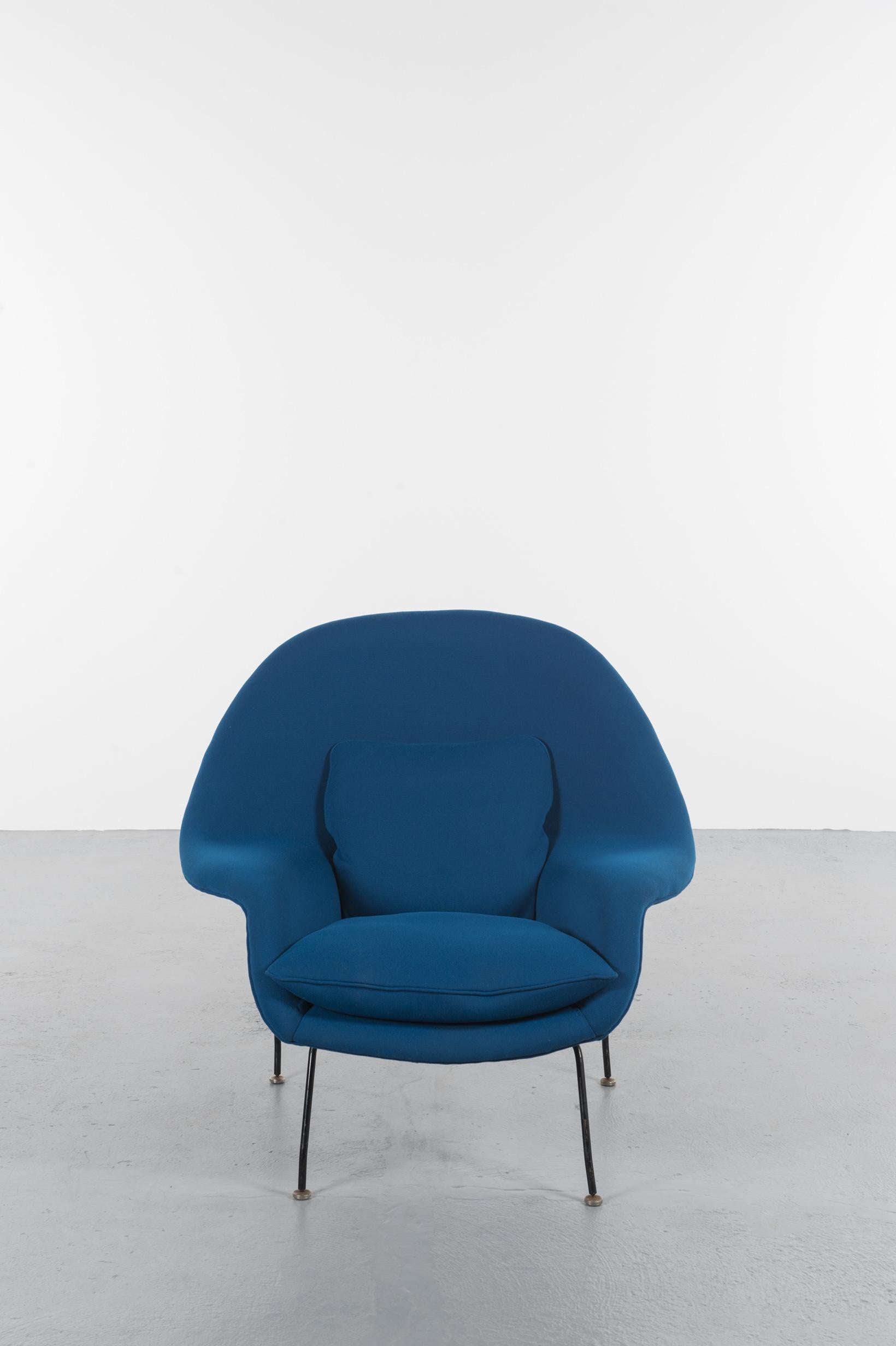 Swiss Womb Chair and ottoman by Eero Saarinen Produced by Knoll First Edition, Europe