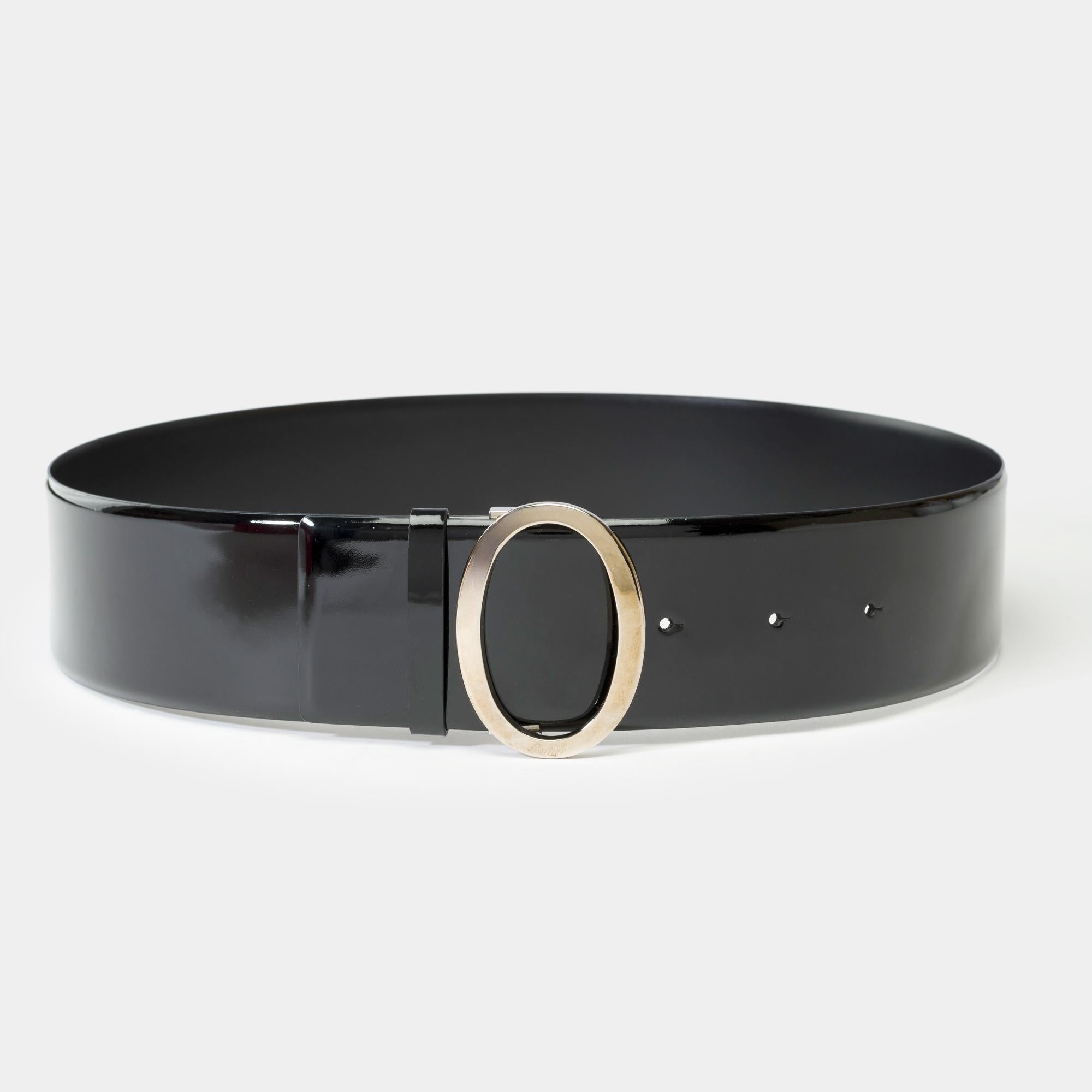 Superb​ ​Cartier​ ​women’s​ ​belt​ ​in​ ​black​ ​patent​ ​leather​ ​
Silver​ ​metal​ ​buckle
Signature:​ ​