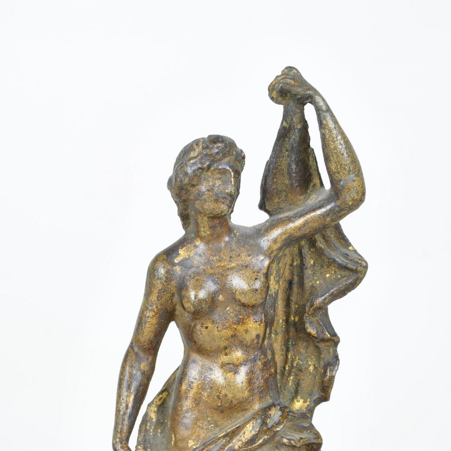 Women In The Antique, Bronzes, XIXth Century For Sale 8