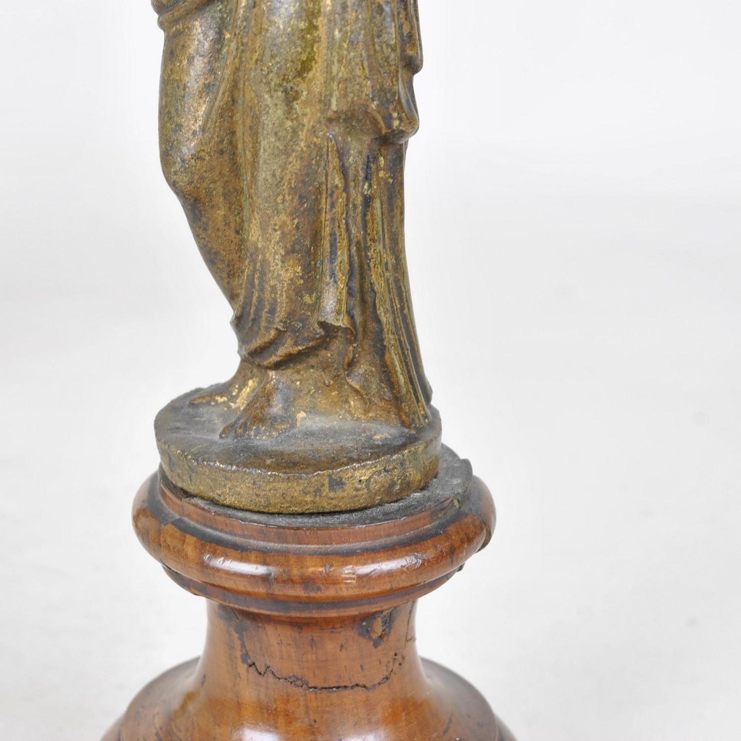 Women In The Antique, Bronzes, XIXth Century For Sale 1