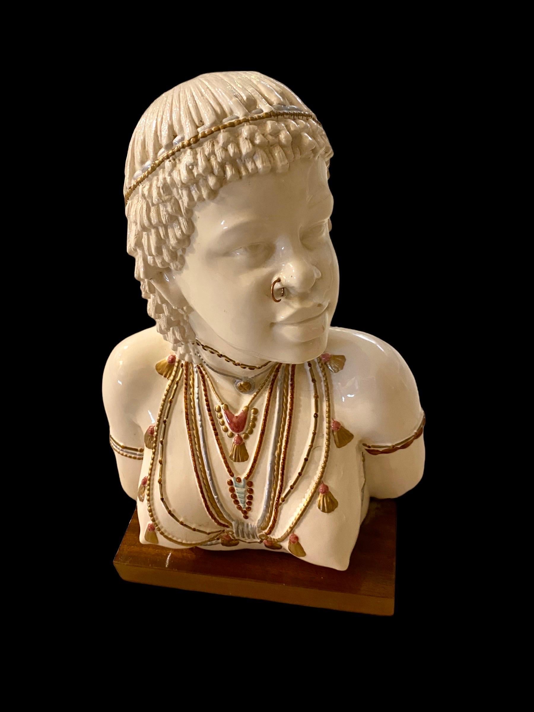 Exceptional pair of Italian white ceramic sculptures, luxury model and extremely rare with its paint finish and accessories. This ceramics representing an Aboriginal with their jewelry. The model is large and very refined.