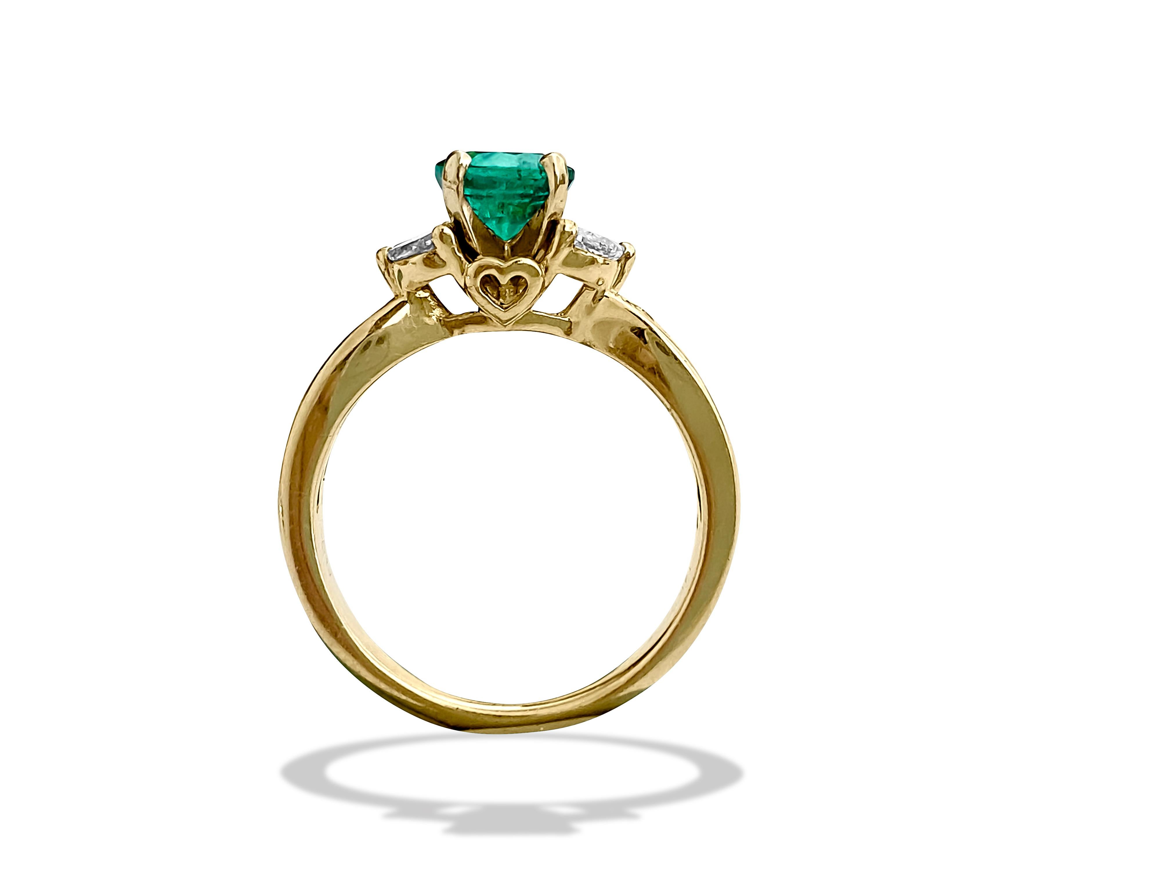 Contemporary Womens, 14k Gold, Emerald & Diamond Engagement Ring For Sale
