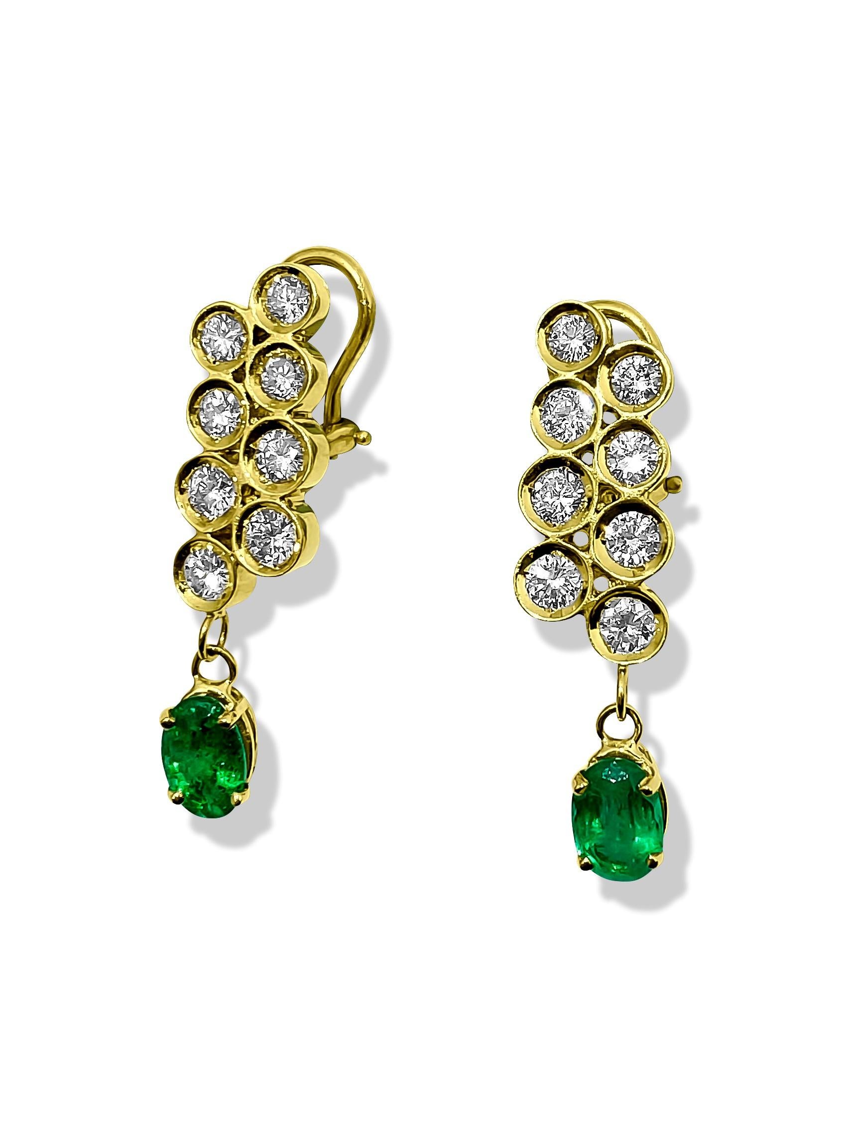 Brilliant Cut Womens 3.50ct Diamond & Emerald Dangle Earrings For Sale