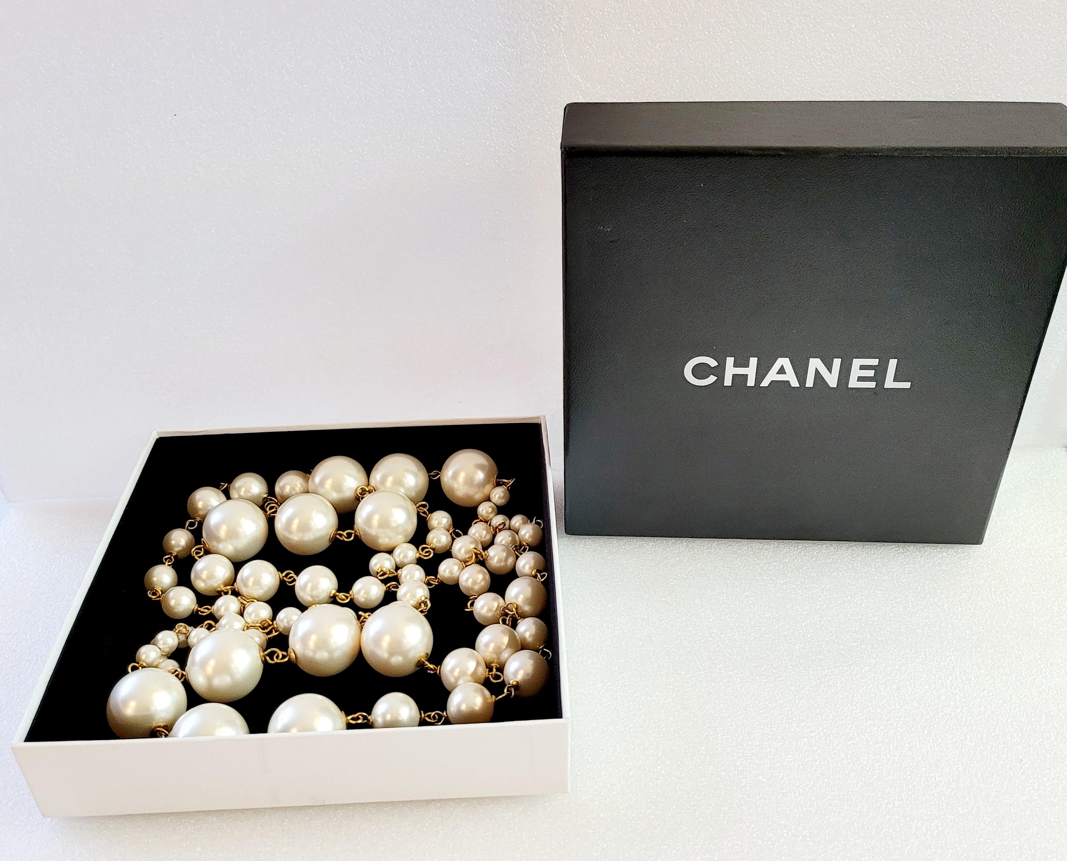 chanel large pearl necklace