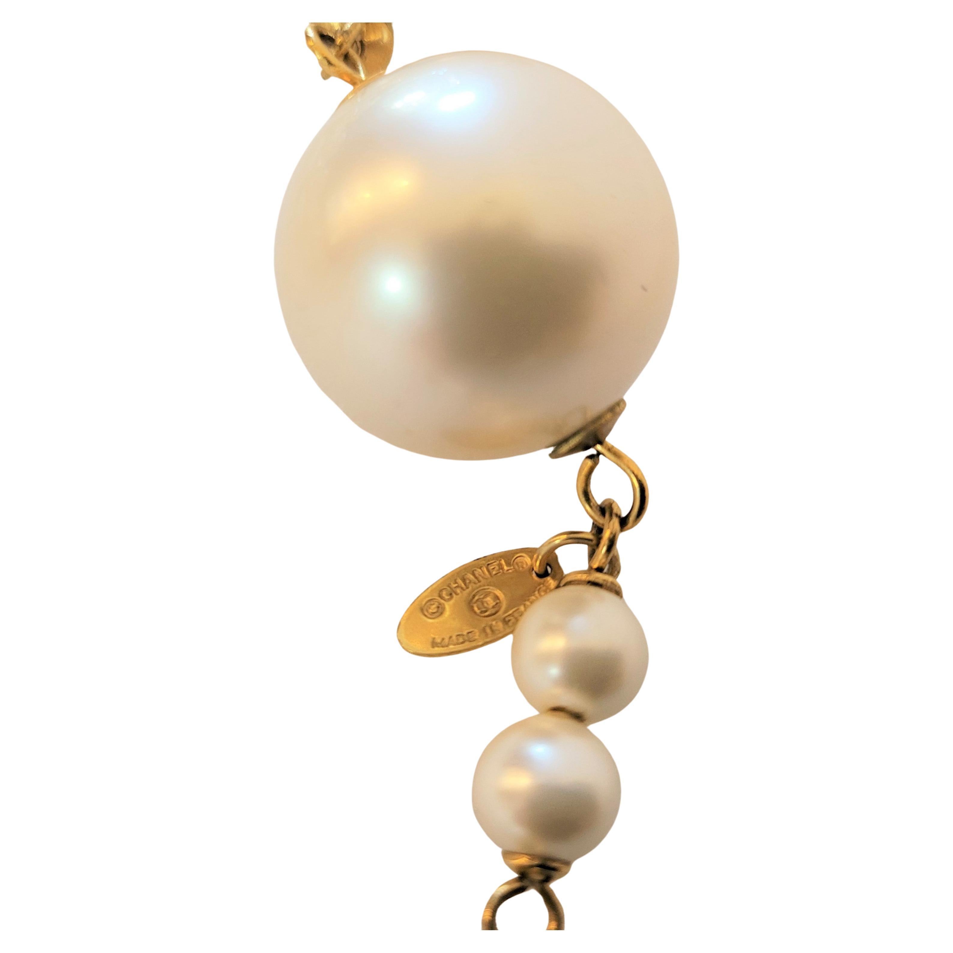chanel big pearl necklace