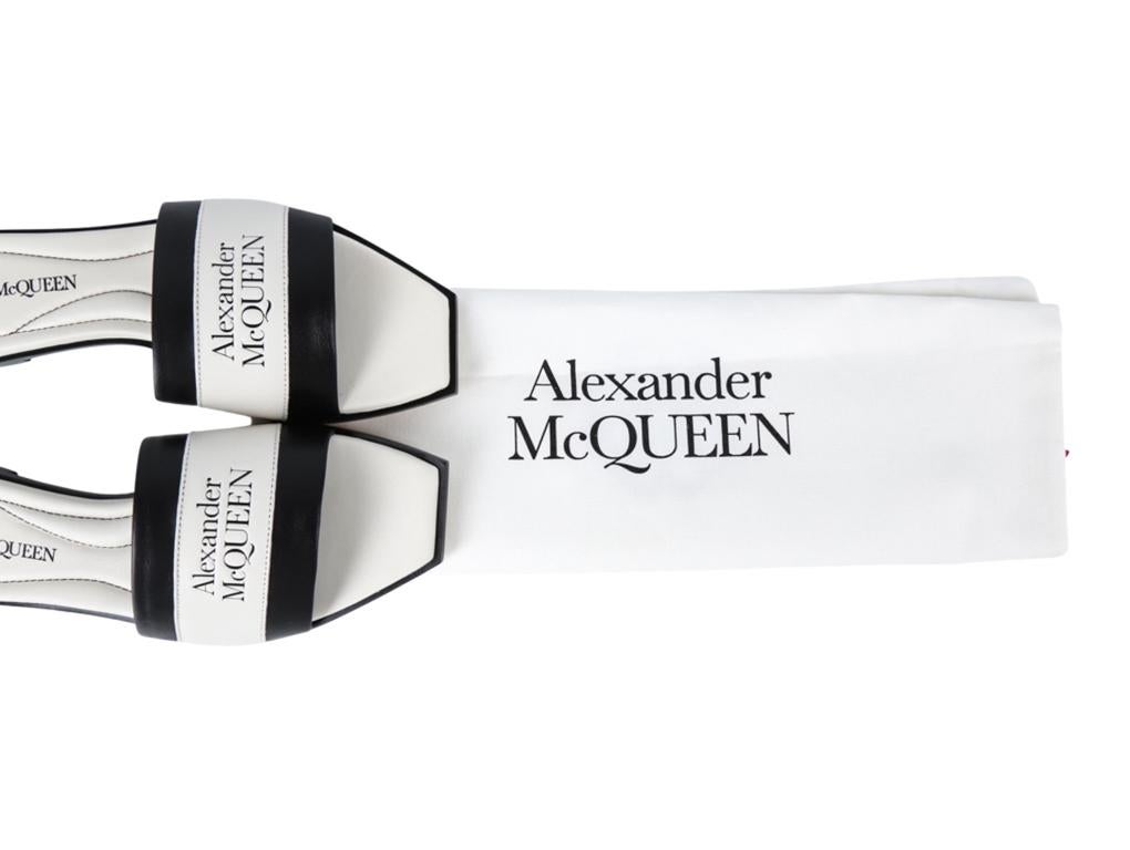 Womens Designer ALEXANDER MCQUEEN FLAT SANDALS SLIDES In New Condition For Sale In London, GB