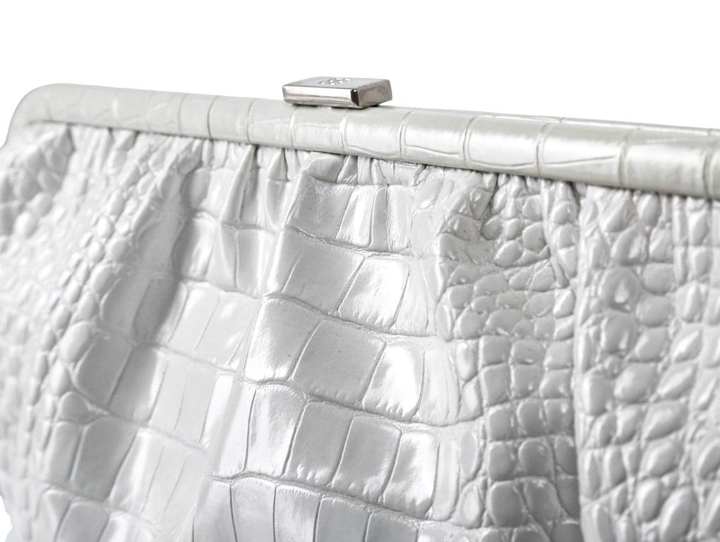 Womens Designer BALENCIAGA XL CLOUD WHITE CLUTCH BAG For Sale 3