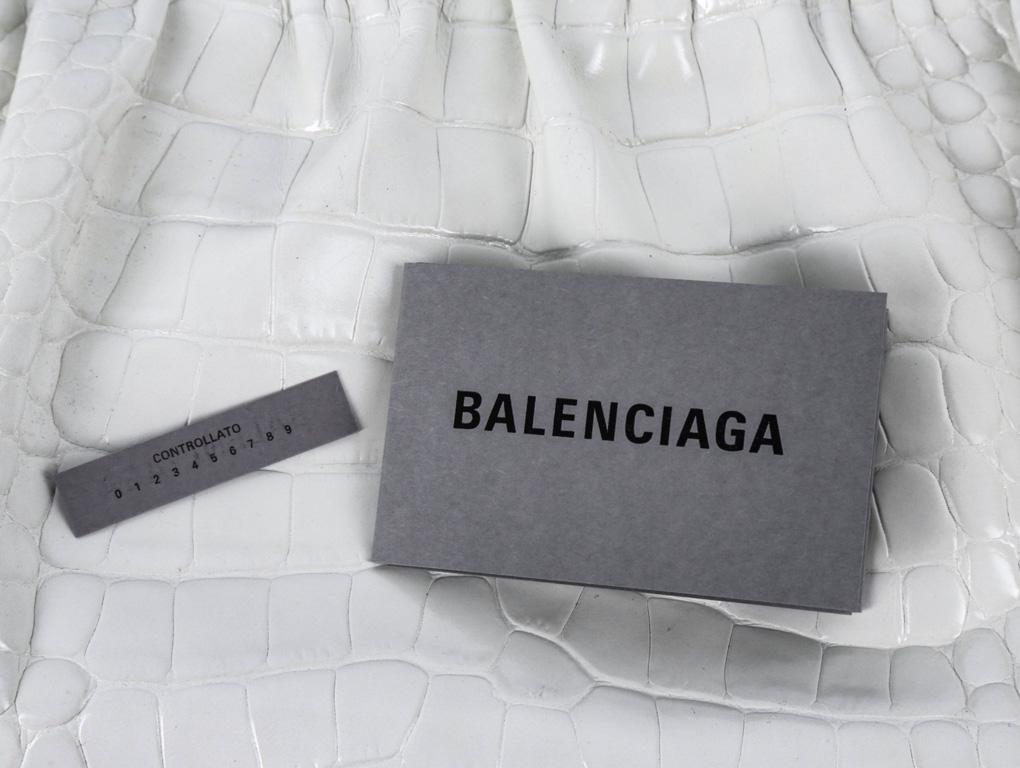 Womens Designer BALENCIAGA XL CLOUD WHITE CLUTCH BAG For Sale 6