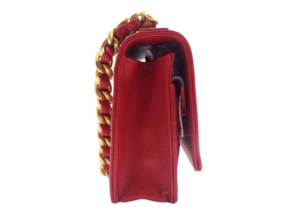 WOMENS DESIGNER Chanel 19 Wallet on Chain In New Condition For Sale In London, GB