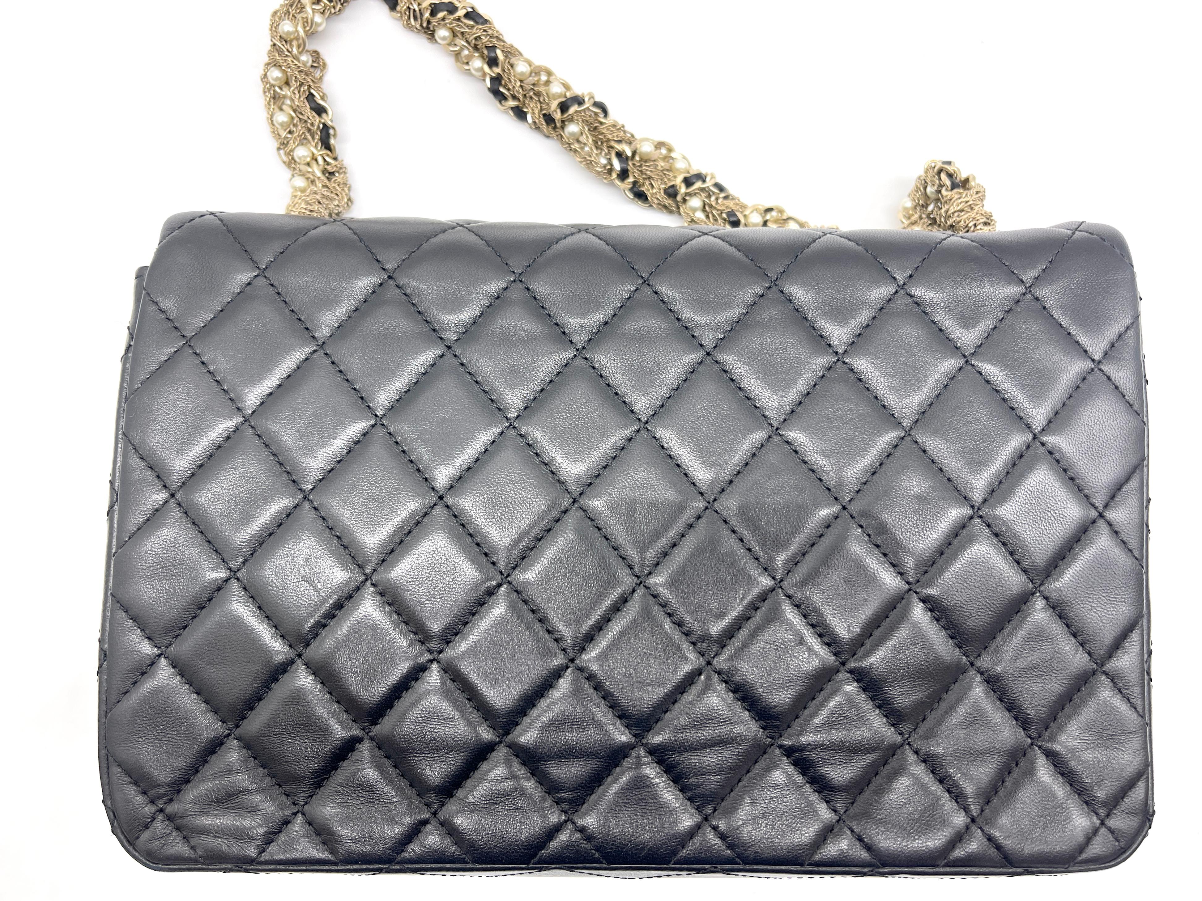 WOMENS DESIGNER Chanel black quilted lambskin medium westminster pearl flap bag For Sale 1