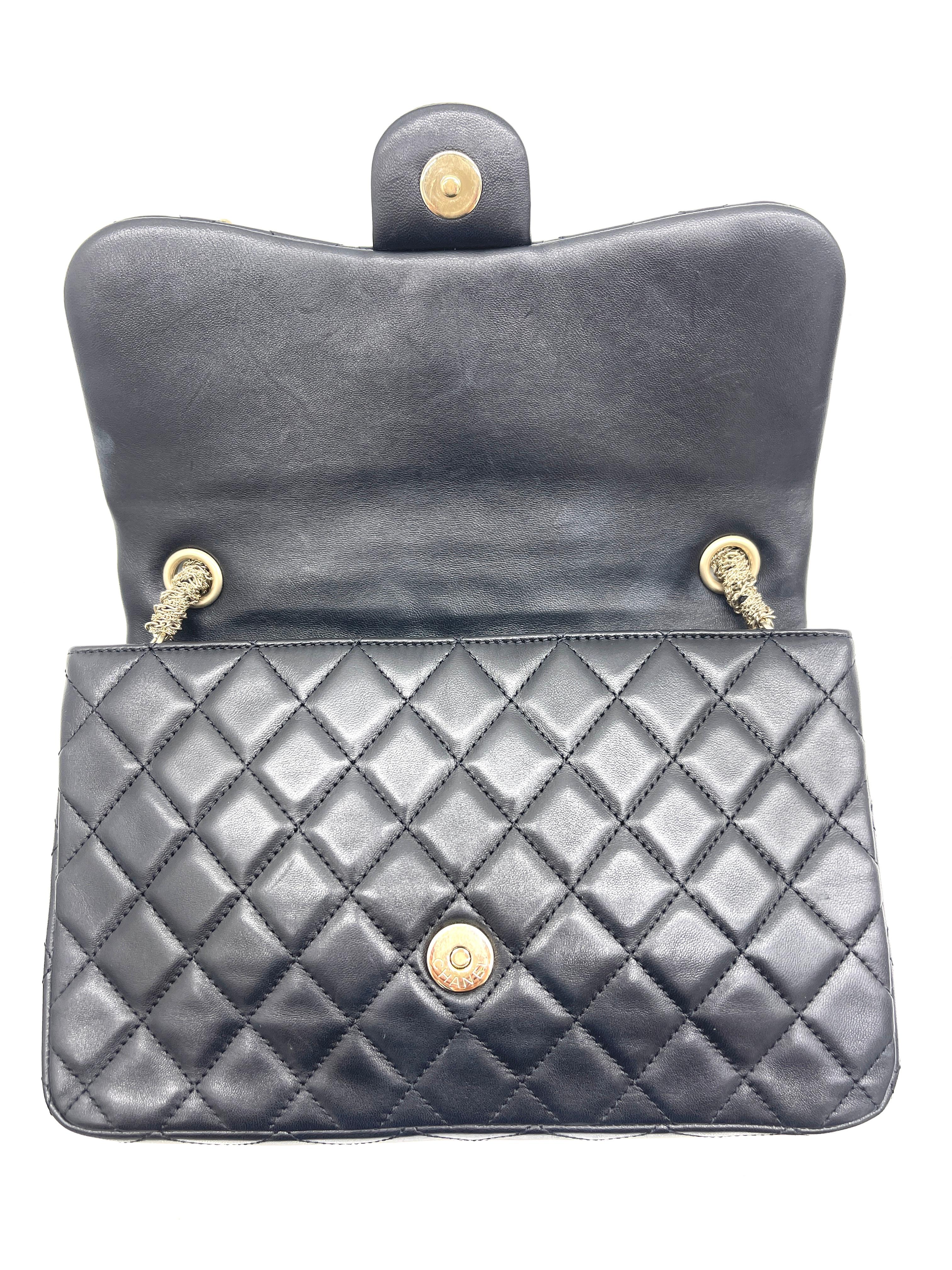 WOMENS DESIGNER Chanel black quilted lambskin medium westminster pearl flap bag For Sale 3