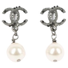 WOMENS DESIGNER Chanel CC Drop Earrings