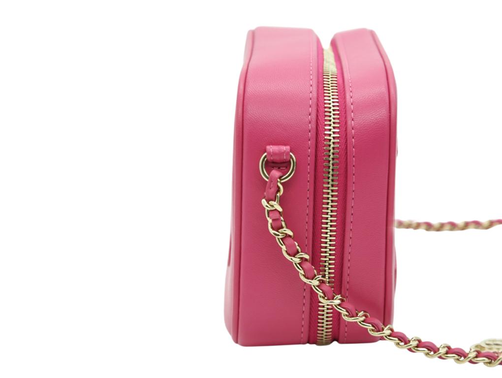 WOMENS DESIGNER Chanel CC Mania Camera Case Pink For Sale 2