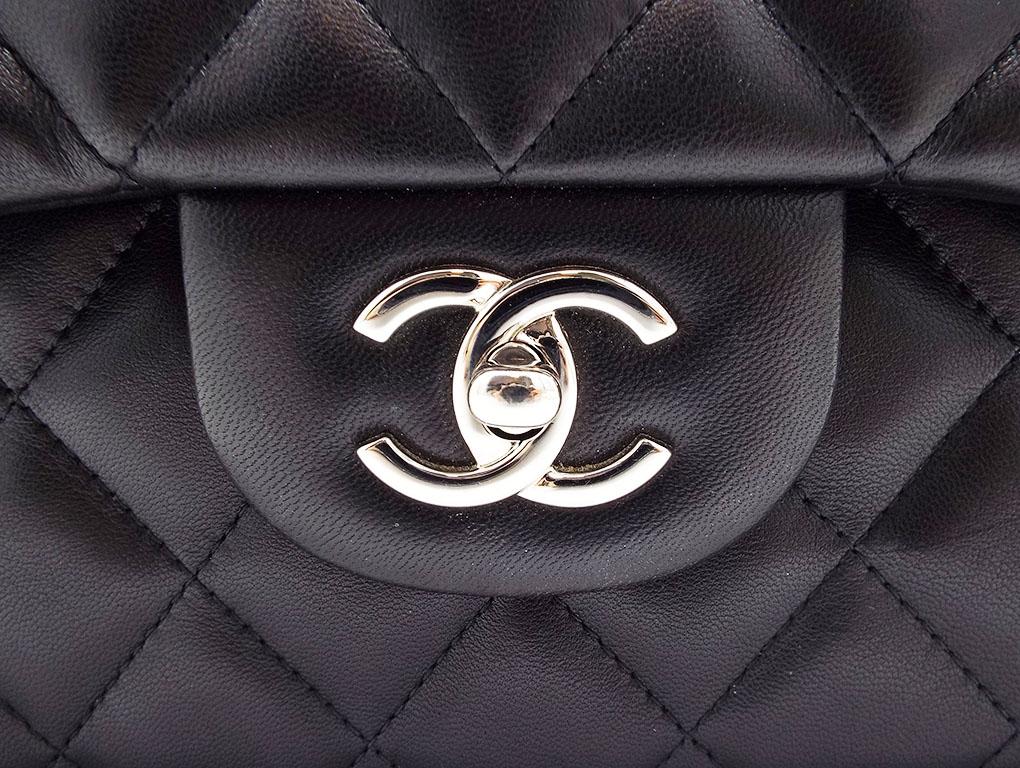 WOMENS DESIGNER Chanel Classic Jumbo Double Flap 7