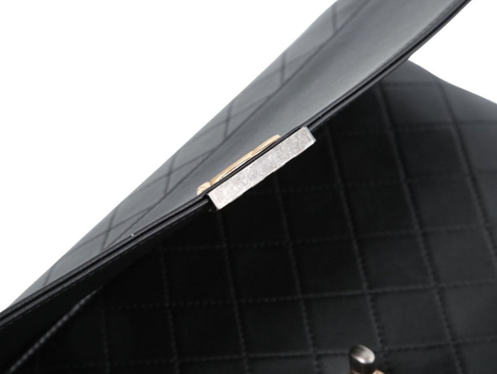 WOMENS DESIGNER Chanel Leather Clutch Bag - Black In Excellent Condition For Sale In London, GB