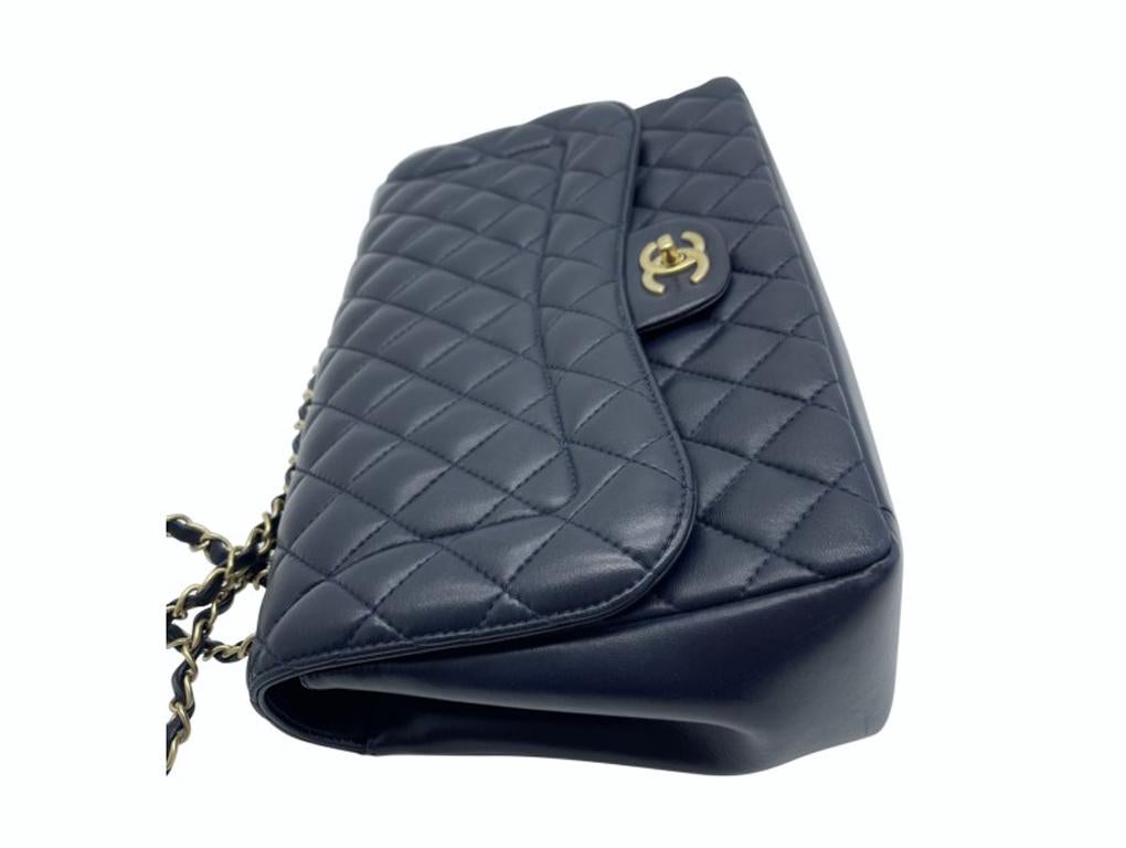 WOMENS DESIGNER Chanel Mademoiselle Chic Flap Shoulder Bag For Sale 4