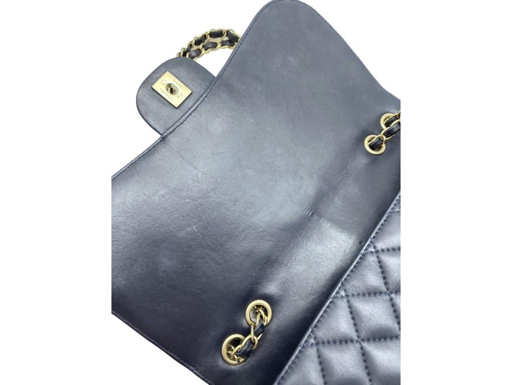 WOMENS DESIGNER Chanel Mademoiselle Chic Flap Shoulder Bag In Good Condition For Sale In London, GB