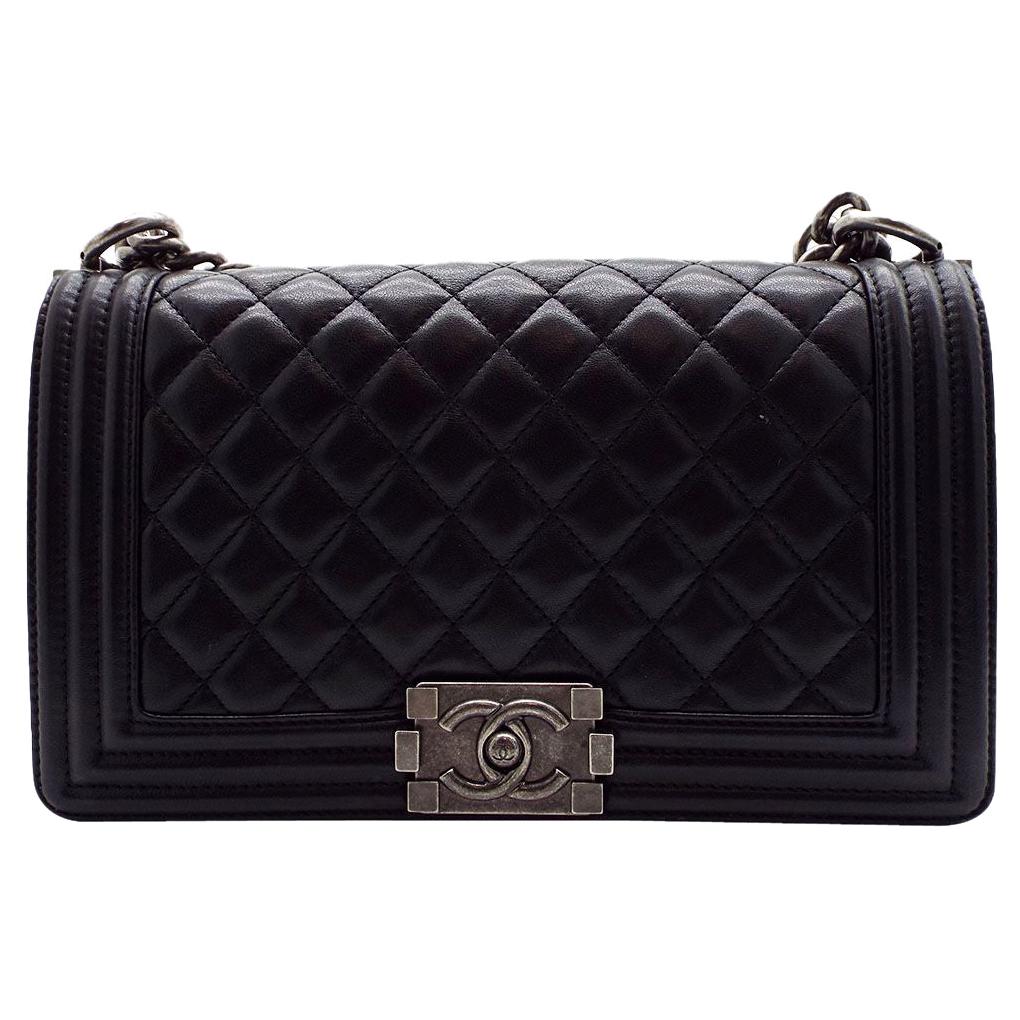 WOMENS DESIGNER Chanel Medium Boy Bag For Sale