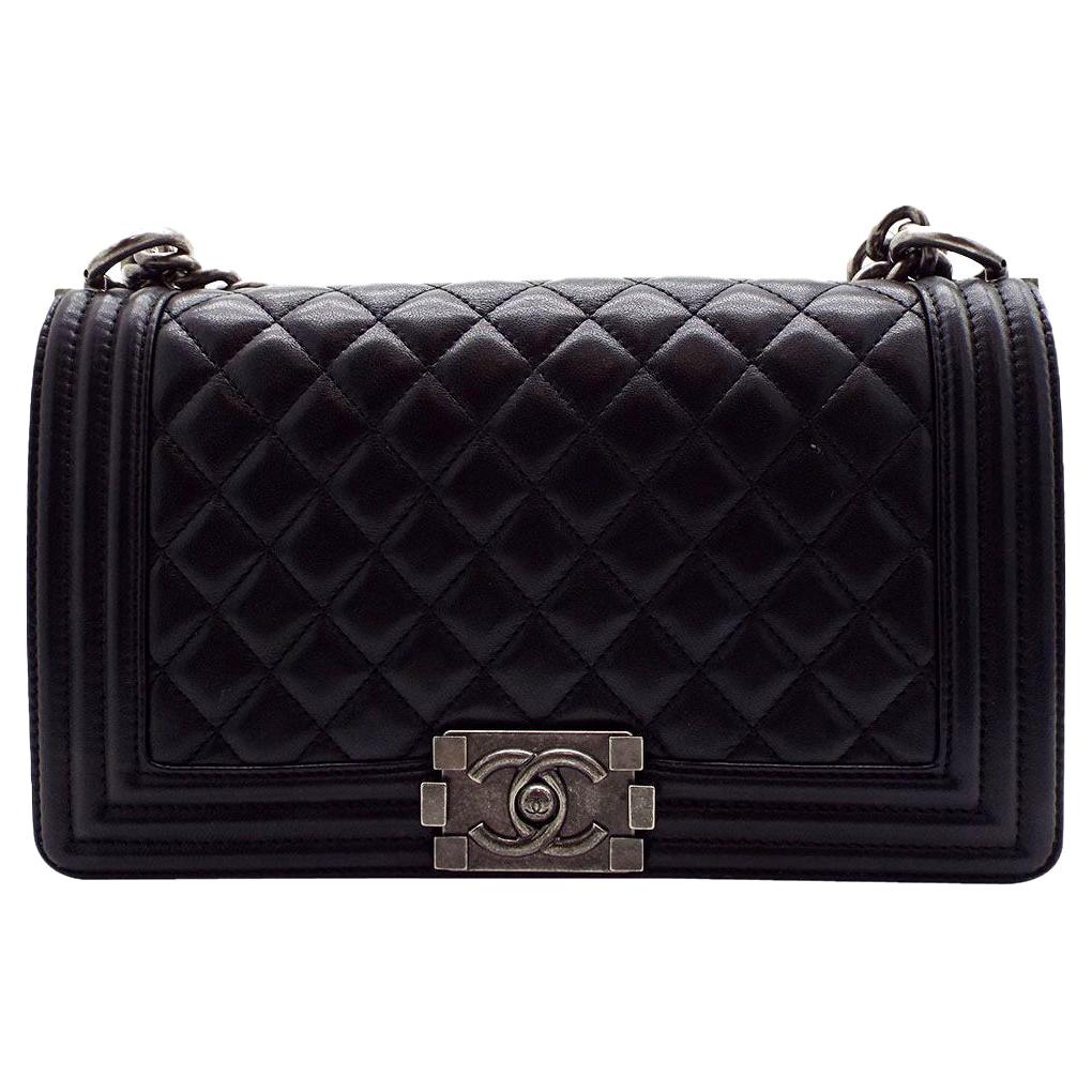 WOMENS DESIGNER Chanel Medium Boy Bag For Sale
