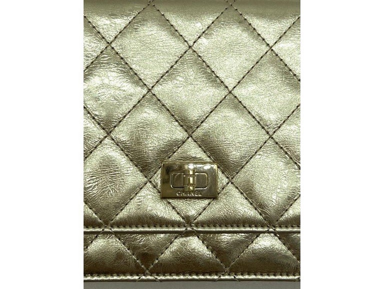 Beautiful Chanel Reissue Wallet On Chain made from aged calfskin leather available for sale. This beautiful piece is preloved in excellent condition.
BRAND	
Chanel

ACCESSORIES	
Authenticity card, dustbag