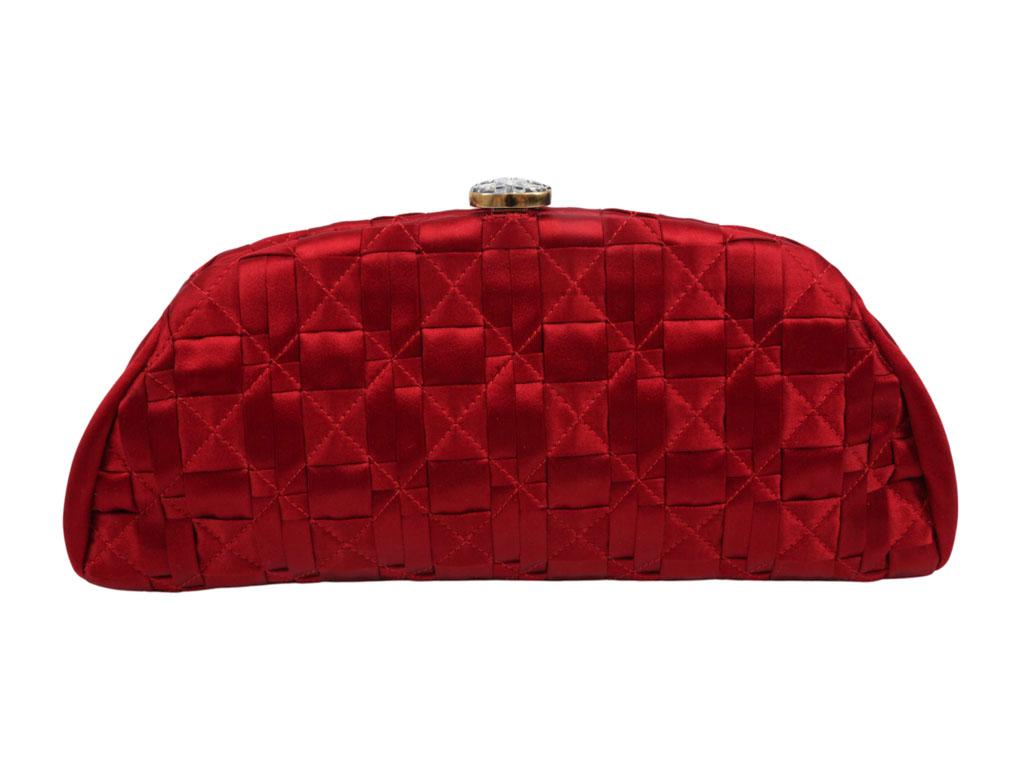 Just breathtaking.! This beautiful Satin clutch bag by Chanel is just exquisite especially the diamond-studded CC clasp.  An elegant and chic piece to add to any collection, perfect for evening or a stylish daytime outfit. The satin material and the