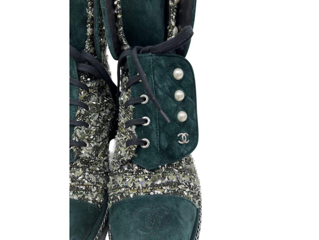 Black Womens Designer Chanel Tweed Boots - Green For Sale