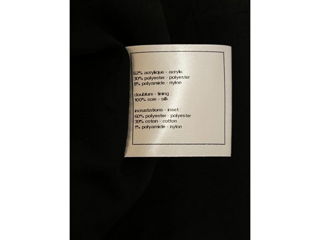 Womens Designer Chanel Tweed Jacket For Sale 2