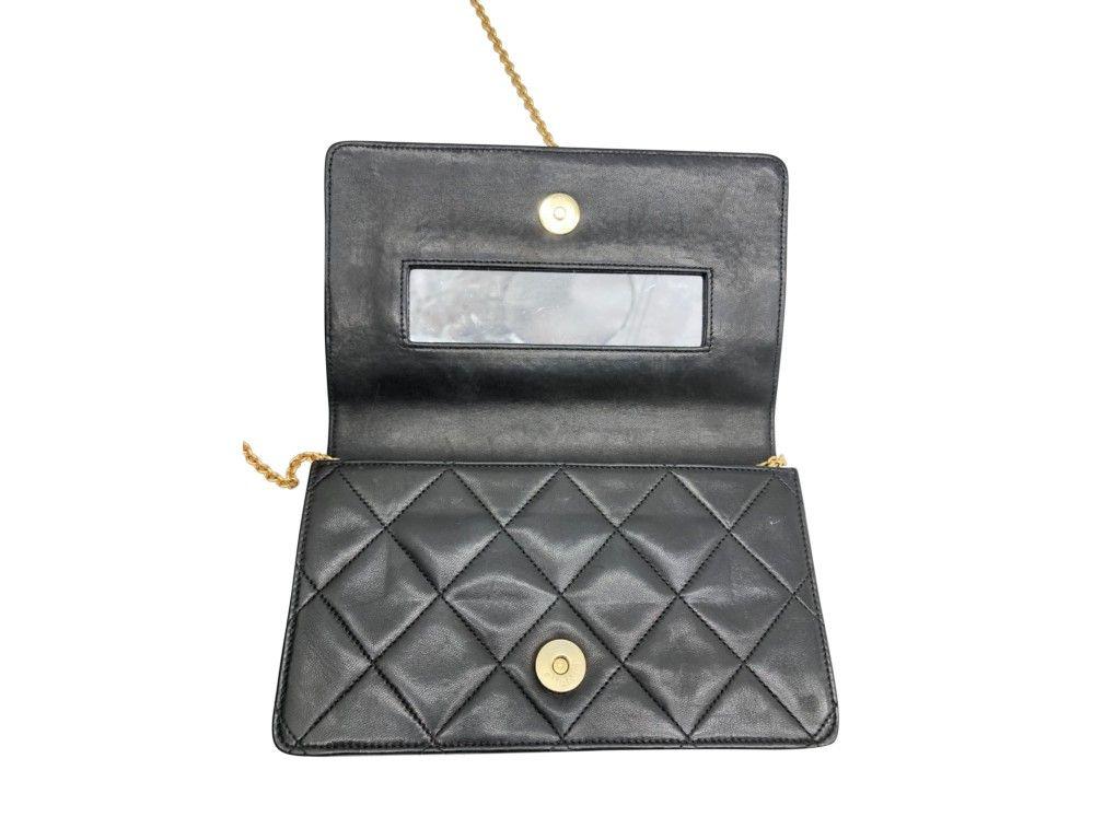 WOMENS DESIGNER Chanel Vintage CC Studs Shoulder Bag For Sale 1