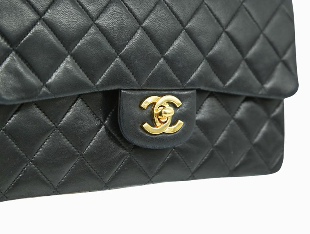 Women's WOMENS DESIGNER Chanel Vintage Small Classic Flap black 24ct gold plated For Sale