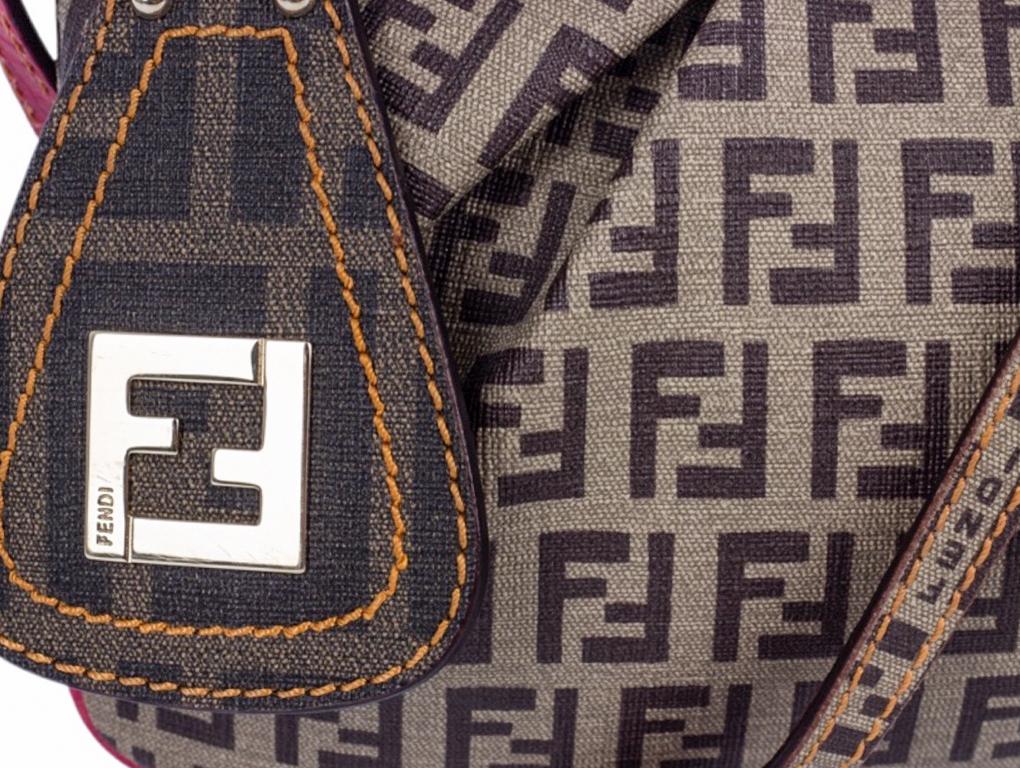 Designerin FENDI MINI POCHETTE BAG für Damen im Angebot 6