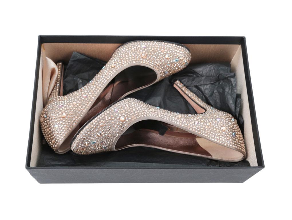 WOMENS DESIGNER Gina Crystal Embellished Shoes size 37 In Excellent Condition For Sale In London, GB