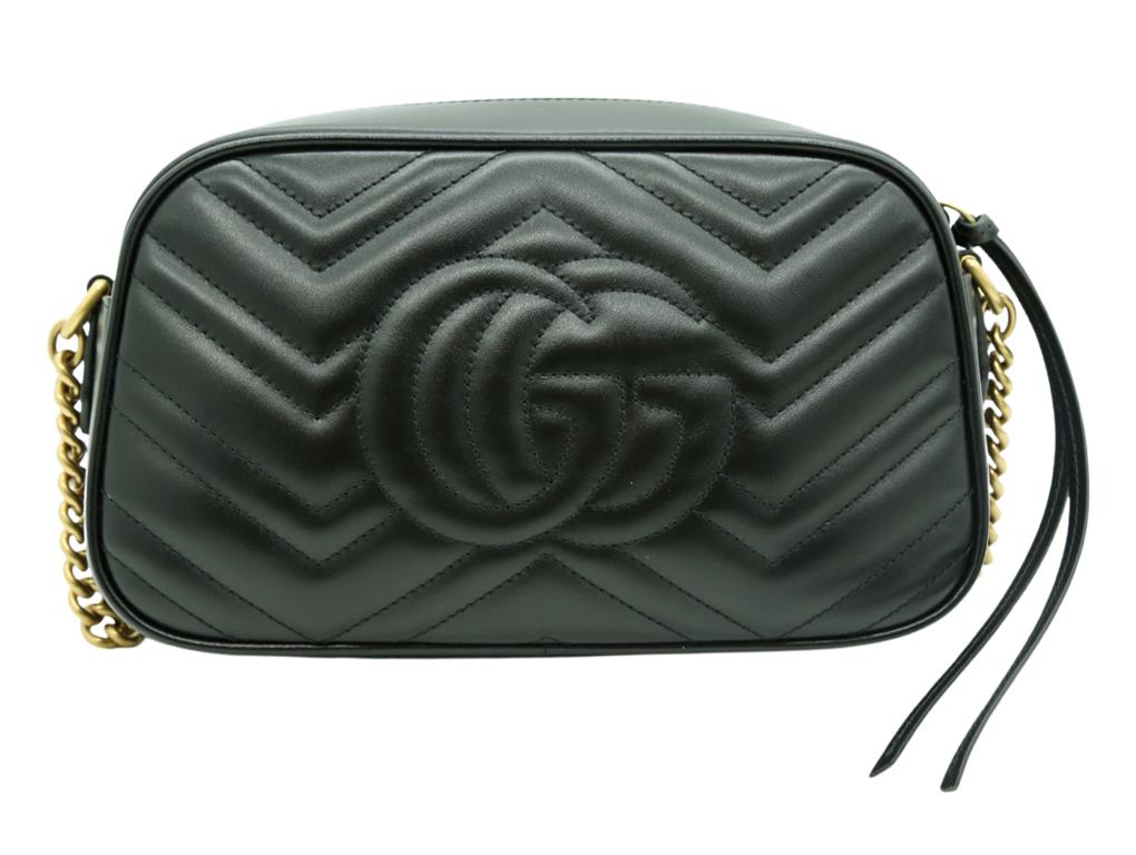 Great bag by Gucci – The small GG Marmont Small Matelasse shoulder bag . This chevron detailed bag has a softly structured shape and an oversized flap closure with Double G hardware. The sliding chain strap can be worn multiple ways, changing