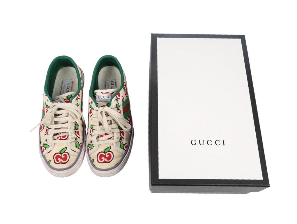 Womens Designer GUCCI TENNIS 1977 APPLE PRINT SNEAKERS For Sale 1