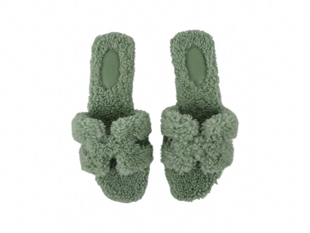 Womens Designer HERMES FLUFFY ORAN SANDALS For Sale 2