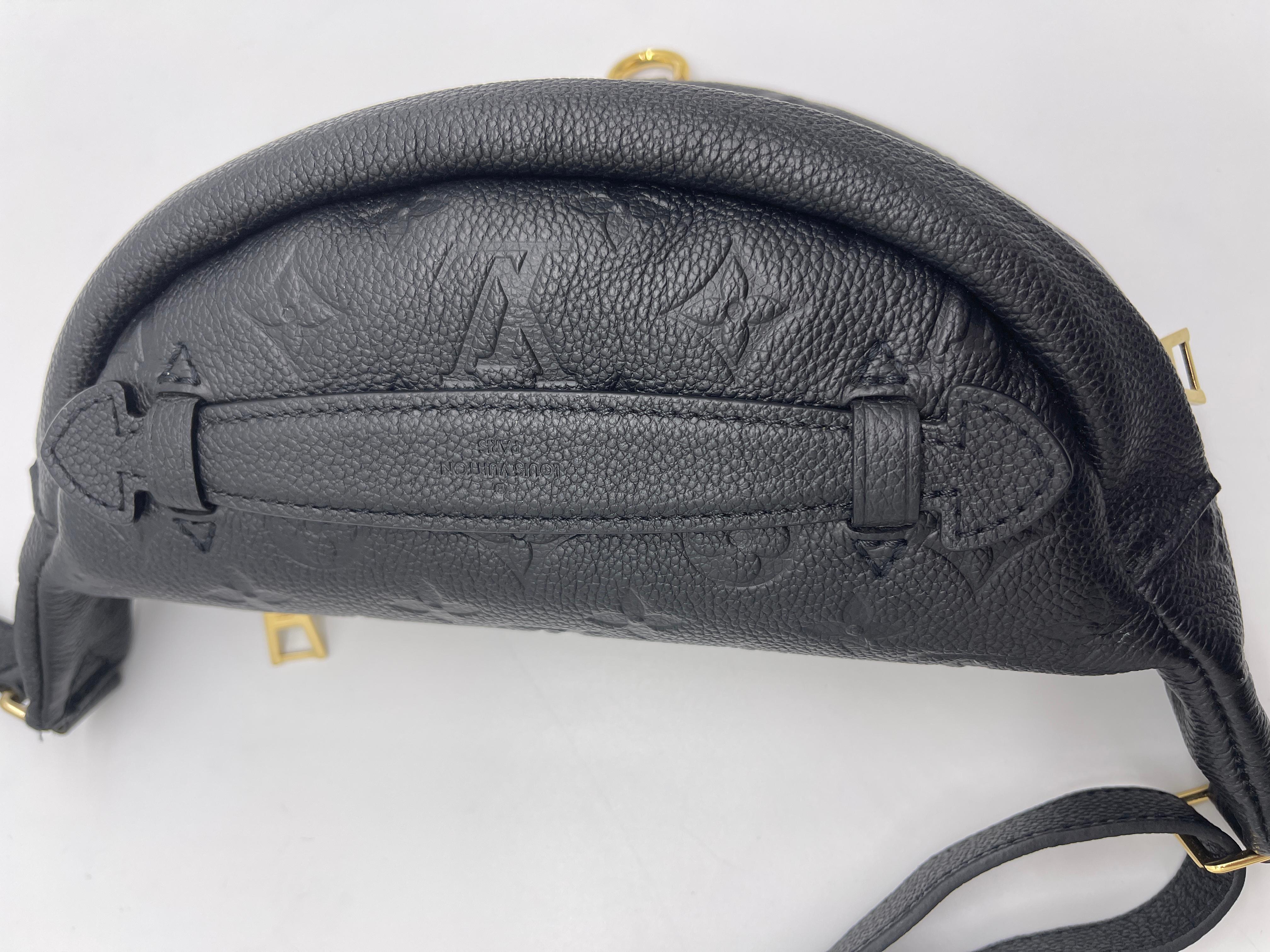 WOMENS DESIGNER Louis Vuitton Gürteltasche mit Monogramm aus schwarzem Empreinte-Leder (Schwarz) im Angebot