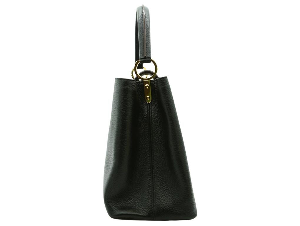 WOMENS DESIGNER  Louis Vuitton Capucines MM Black leather In Excellent Condition For Sale In London, GB