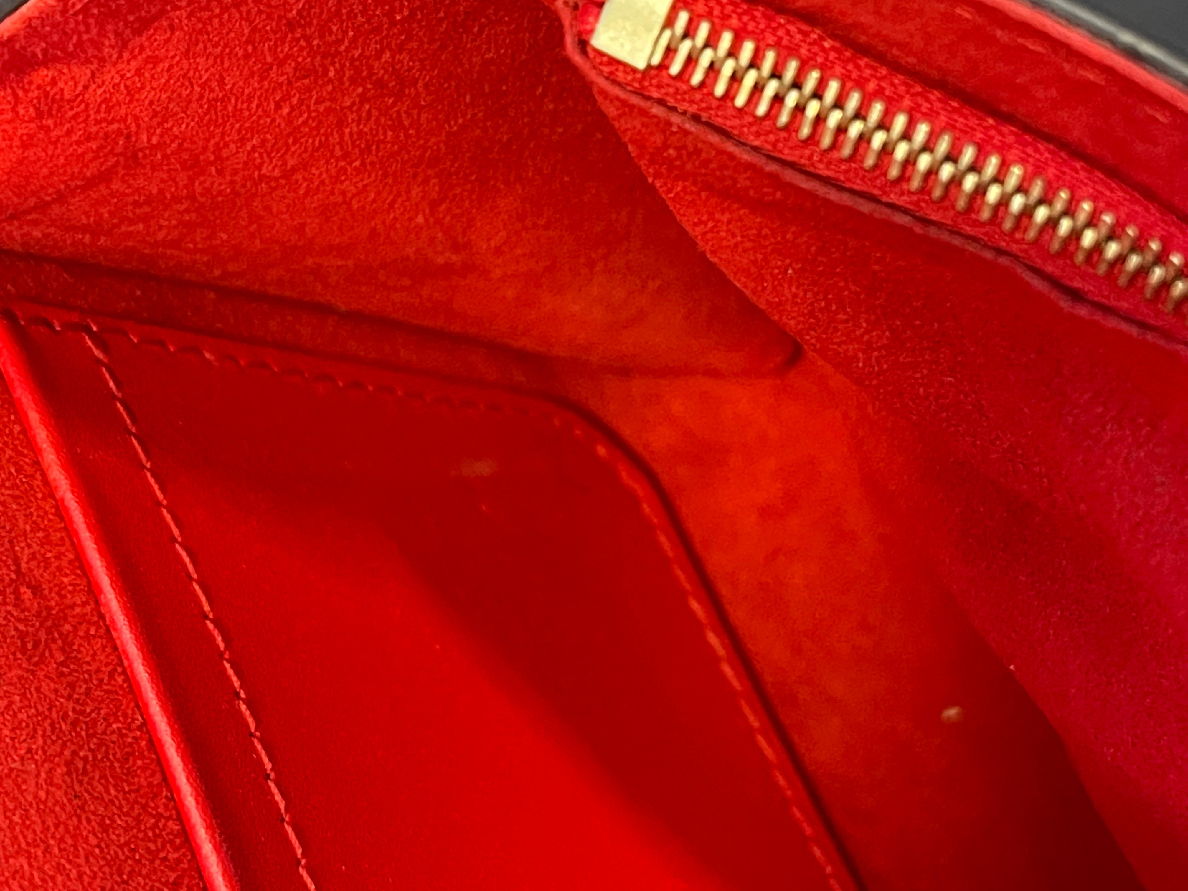 WOMENS DESIGNER Louis Vuitton Louise MM Kettentasche im Angebot 8