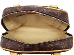 WOMENS DESIGNER Louis Vuitton Monogramm Segeltuch Manhattan PM