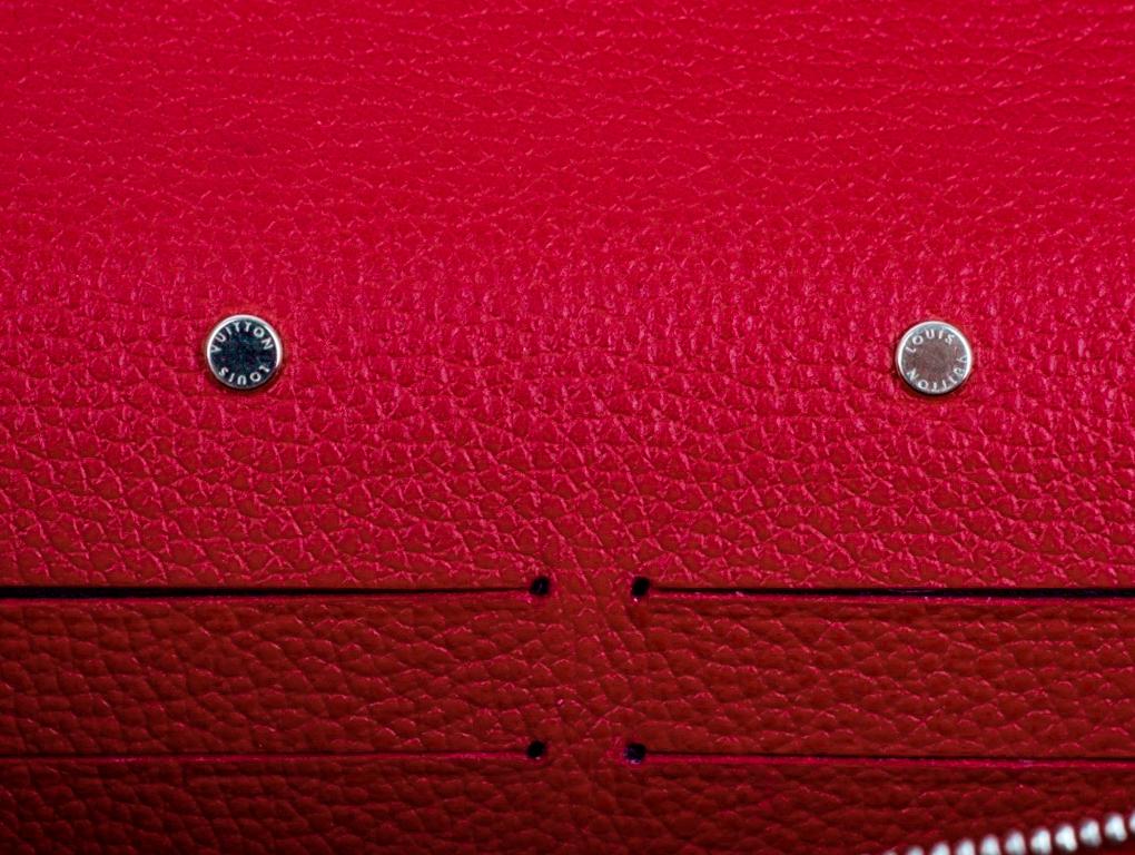 Designerin für Damen LOUIS VUITTON MONOGRAM PALLAS WALLET im Angebot 2