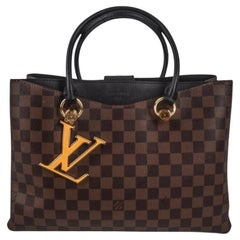 Louis Vuitton Greige Leather Monogram Canvas On My Side PM For Sale at  1stDibs