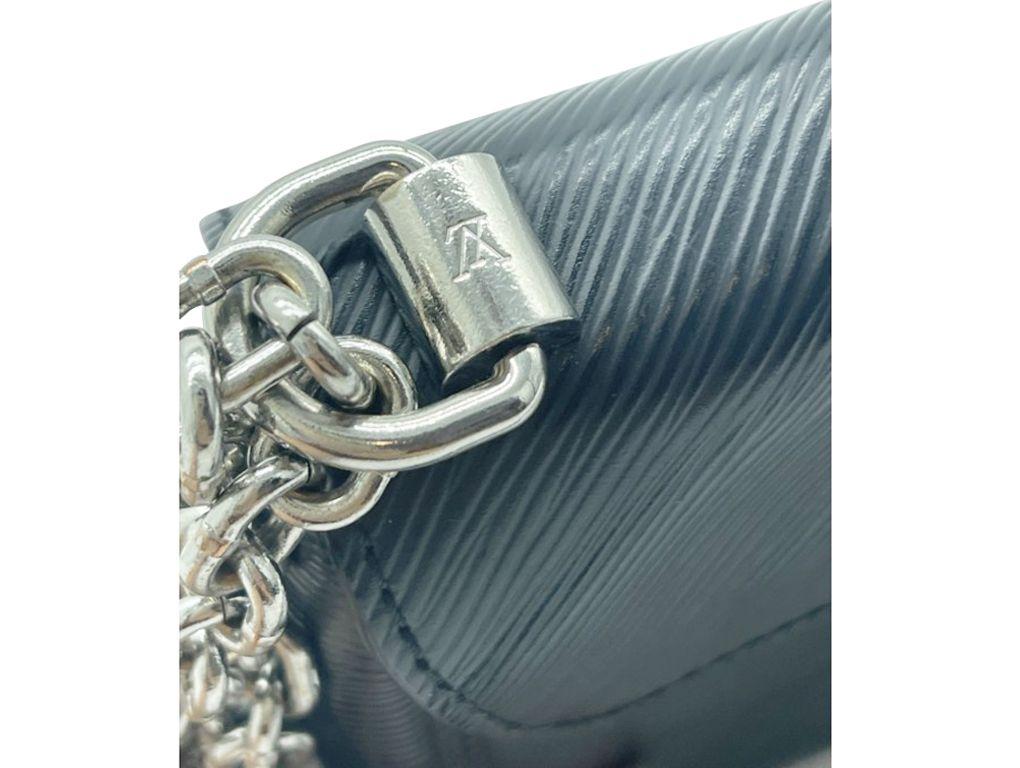 Womens Designer Louis Vuitton Twist PM Bag For Sale 3