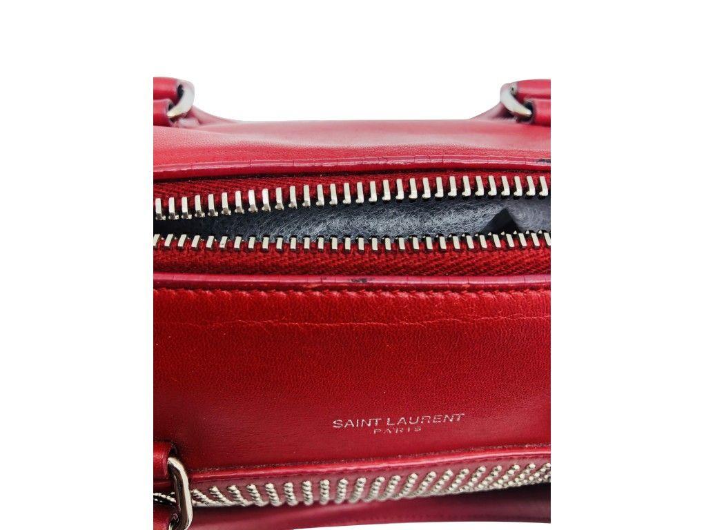 Womens Designer SAINT LAURENT Classic Baby Duffle Red Leather Handbag For Sale 1