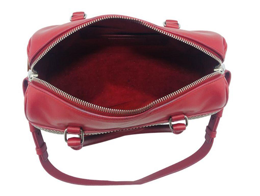 Womens Designer SAINT LAURENT Classic Baby Duffle Red Leather Handbag For Sale 2