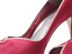 WOMENS DESIGNER Stuart Weitzman Satin Peeptoe Heels Red